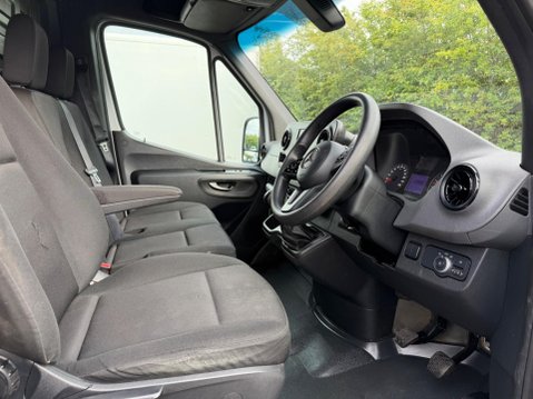 Mercedes-Benz Sprinter 2.0 315 CDI Progressive RWD L3 H2 Euro 6 (s/s) 5dr 10