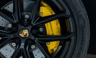 Porsche Macan GTS 34