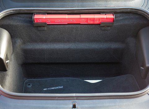 Porsche 911 GT3 RS (991) 32