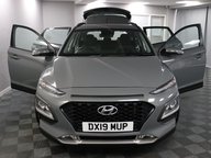 Hyundai KONA SE 7