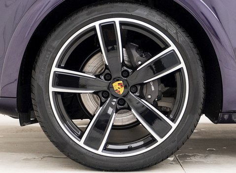 Porsche Cayenne V6 8