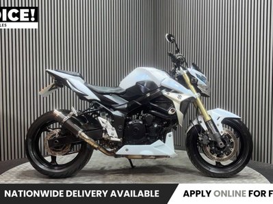 Suzuki GSR750 2011 ONLY 24K SPORTS EXHAUST LONG MOT NAKED BIKE