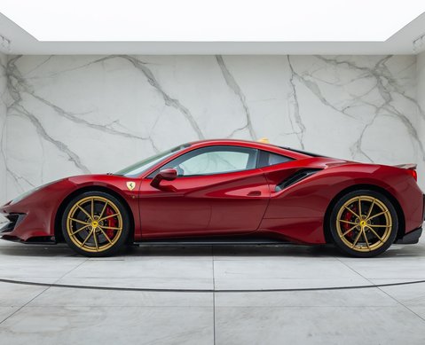 Ferrari 488 Pista 