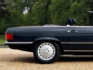 Mercedes-Benz SL Series 300 SL 11