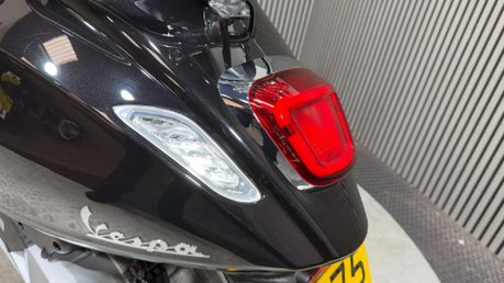 Piaggio Vespa Primavera 2026 ONLY 1K STUNNING 125CC SCOOTER 1 OWNER 22