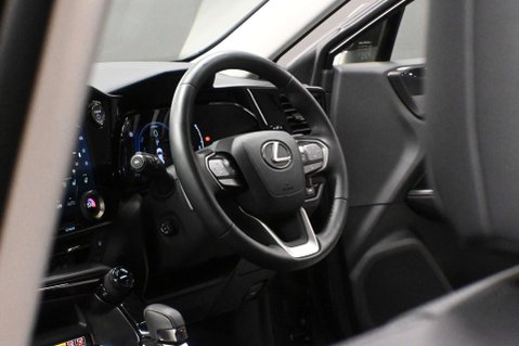 Lexus NX 2.5 NX 350h CVT 4WD 5dr 6