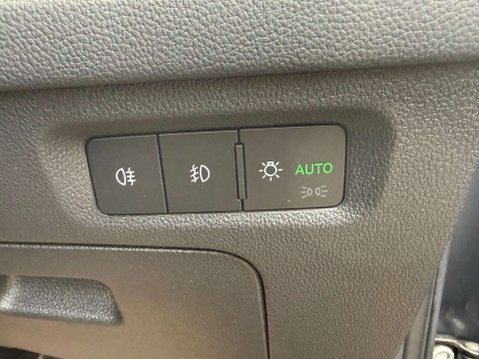 Skoda Octavia 2.0 Octavia vRS TSi Semi-Auto 5dr 49