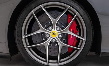 Ferrari F12 Berlinetta 17