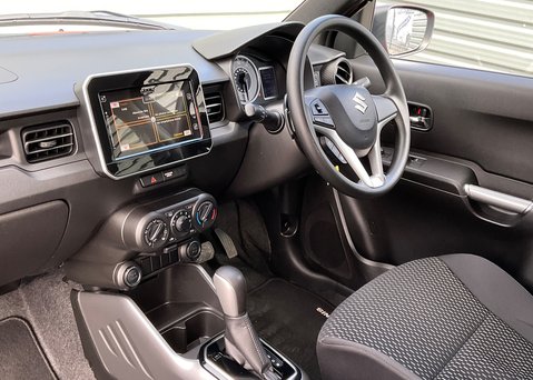 Suzuki Ignis SZ-T DUALJET MHEV 11