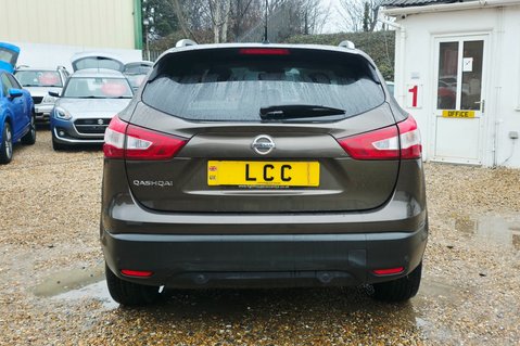 Nissan Qashqai 1.2 TEKNA DIG-T FULL HISTORY! 360 CAMERA.. SAT NAV ! GLASS ROOF 13