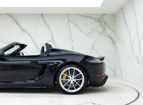 Porsche 718 Boxster Spyder 27
