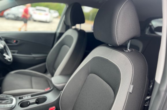 Hyundai KONA 1.6 h GDI PREMIUM AUTO PETROL HYBRID 35