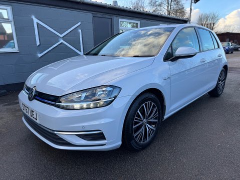 Volkswagen Golf SE NAVIGATION TSI EVO 9
