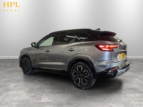 Renault Austral 1.2 E-TECH iconic esprit Alpine SUV 5dr Petrol Hybrid Auto Euro 6 (s/s) (20 5