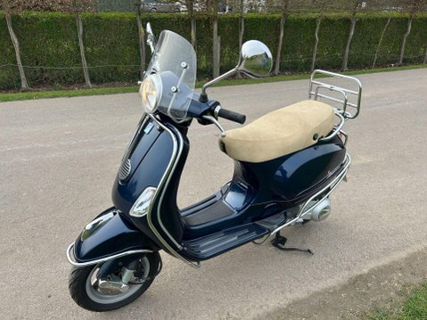 Piaggio Vespa 125 2