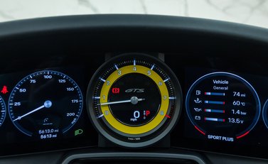 Porsche 911 Targa 4 GTS (992) 23