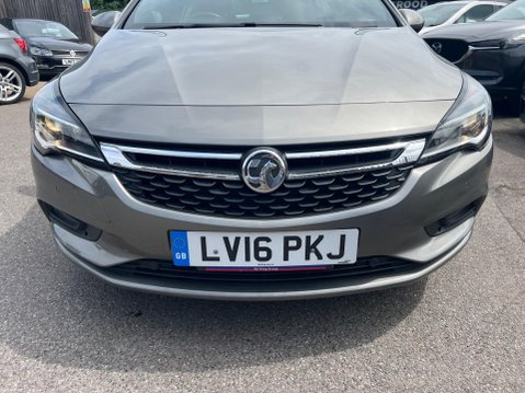 Vauxhall Astra 1.4i Turbo SRi Nav Auto Euro 6 (s/s) 5dr 9