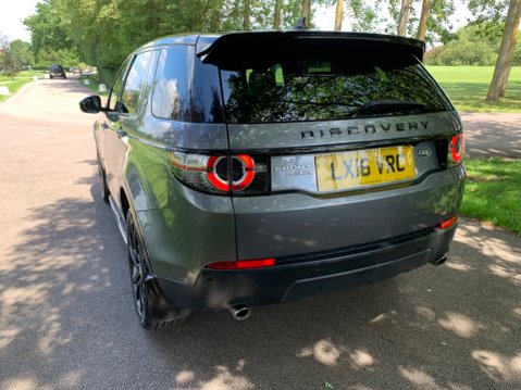 Land Rover Discovery Sport 2.0 TD4 HSE BLACK 12