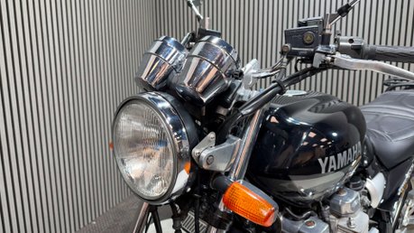 Yamaha XJR1300 2002 52K NEW MOT CLEAN BIKE OHLINS SHOCKS WARRANTY 1300CC 13