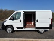 Peugeot Boxer 333 L1 H1 120 ps BlueHdi Professional - Sat Nav & Air Con 7