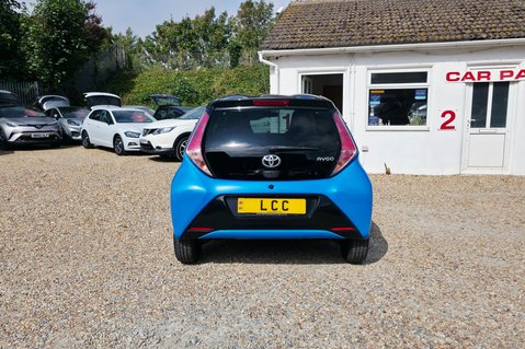 Toyota Aygo VVT-I X-CITE 2 AUTOMATIC..£20:00 R/TAX..1,FORMER KEEPER,8 SERVICES. 9
