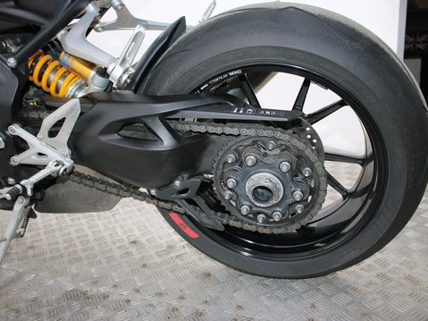 Triumph Speed Triple SPEED TRIPLE 1200 RR 27