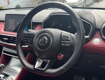 MG HS 1.5 T-GDI Trophy SUV 5dr Petrol DCT Euro 6 (s/s) (162 ps) 12