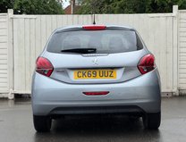 Peugeot 208 1.5 BlueHDi Tech Edition Hatchback 5dr Diesel Manual Euro 6 (s/s) (100 ps) 9