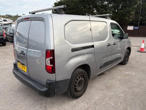 Peugeot Partner BLUEHDI PROFESSIONAL PREMIUM L2 5