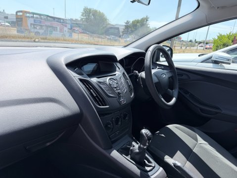 Ford Focus 1.6 STUDIO 10