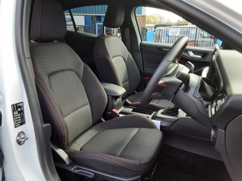 Ford Focus ST-LINE 8