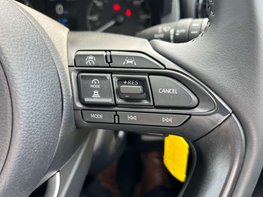 Toyota Yaris ICON HEV CVT 55