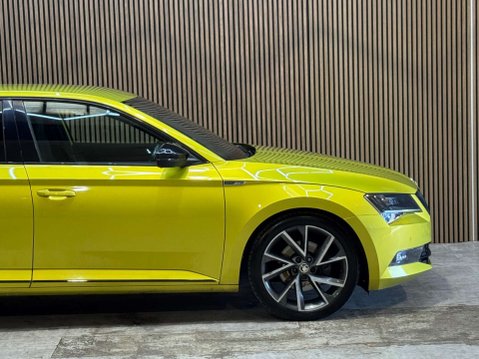 Skoda Superb 2.0 Superb SportLine+ TDI Semi-Auto 5dr 16