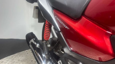 Honda CB 2021 ONLY 11K NEW MOT SERVICED ICONIC 125CC LEARNER COMMUTER BIKE 38