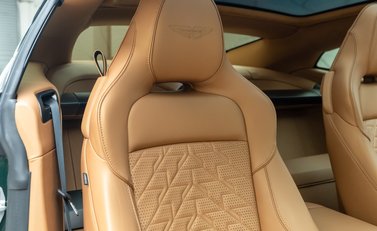 Aston Martin Vanquish V12 15