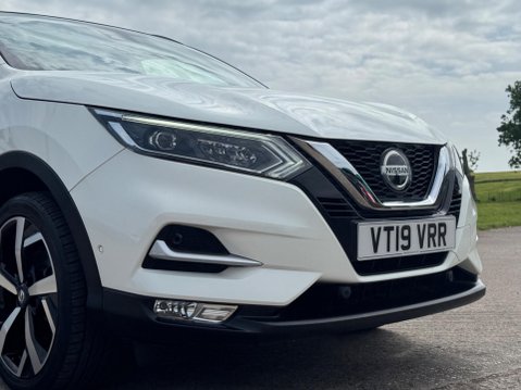 Nissan Qashqai 1.3 DIG-T Tekna Euro 6 (s/s) 5dr 6