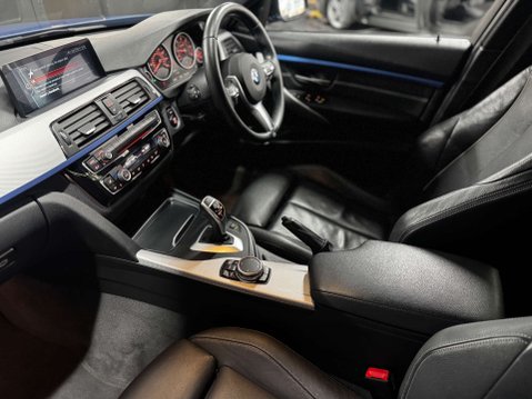 BMW 3 Series 3.0 330d xDrive M Sport Auto 4WD 5dr 54