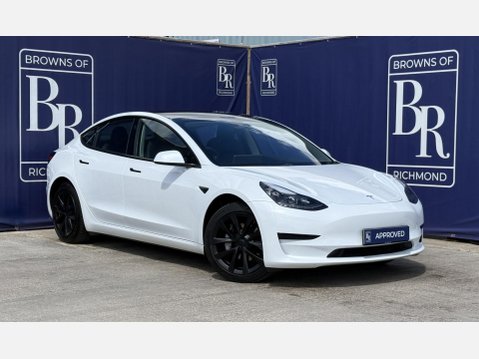 Tesla Model 3 Saloon 4dr Electric Auto RWD (241 bhp) 1