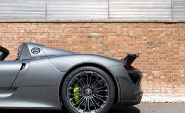 Porsche 918 Spyder 35