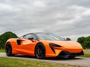 McLaren Artura PHEV 2