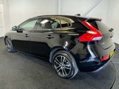 Volvo V40 1.5 V40 Momentum Nav+ T2 Auto 5dr 3