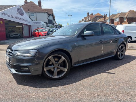 Audi A4 2.0 TDI 177 BLACK EDITION
