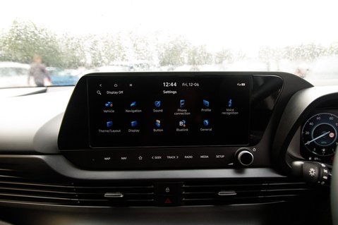 Hyundai i20 T-GDI PREMIUM MHEV 32