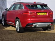 Jaguar F-Pace V6 S AWD 10