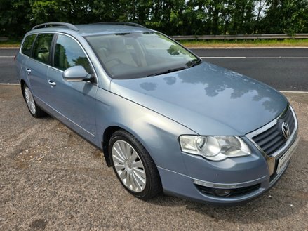 Volkswagen Passat HIGHLINE TDI DSG