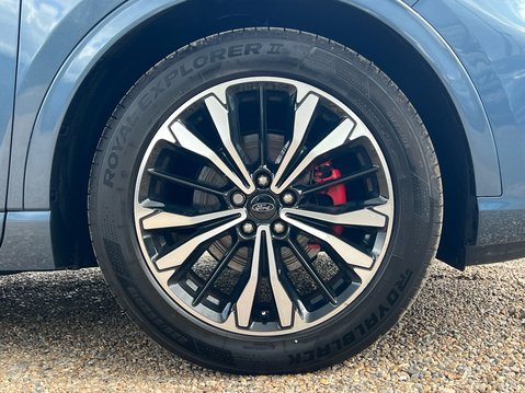 Ford Kuga ST-LINE X EDITION 4