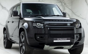 Land Rover Defender 110 V8 1