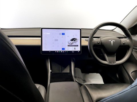 Tesla Model 3 Standard Range Plus Saloon 4dr Electric Auto RWD (241 bhp) 18