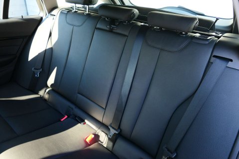 BMW 3 Series 2.0 320D Sport Auto 5dr 25