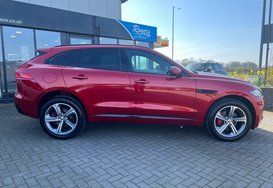 Jaguar F-Pace 3.0 V6 D300S AWD AUTO 11